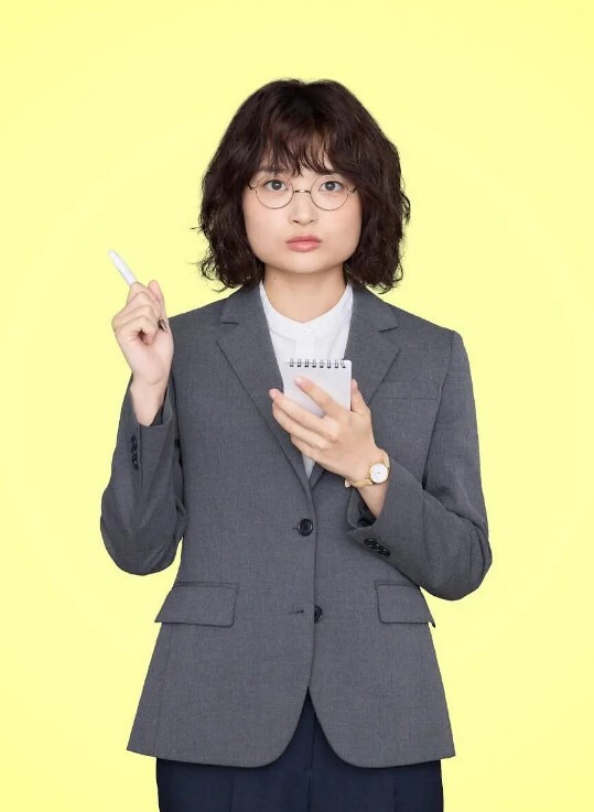 【抄底女明星】 无水印抄底 青春有你2的明星戴燕妮,膜拜大神牛逼 - 中文阿薇海报